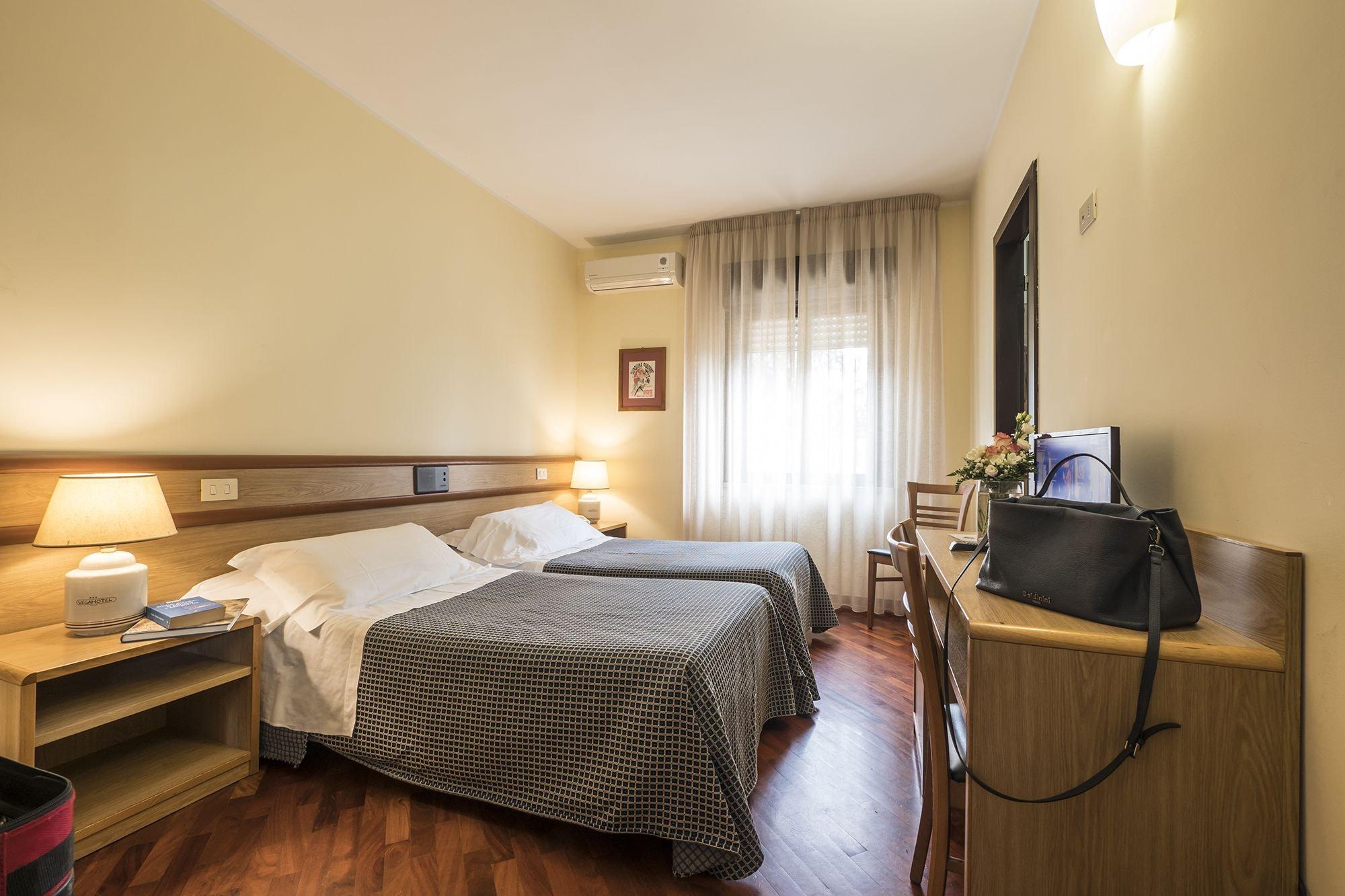 Hotel Vega เปรูจา ภายนอก รูปภาพ