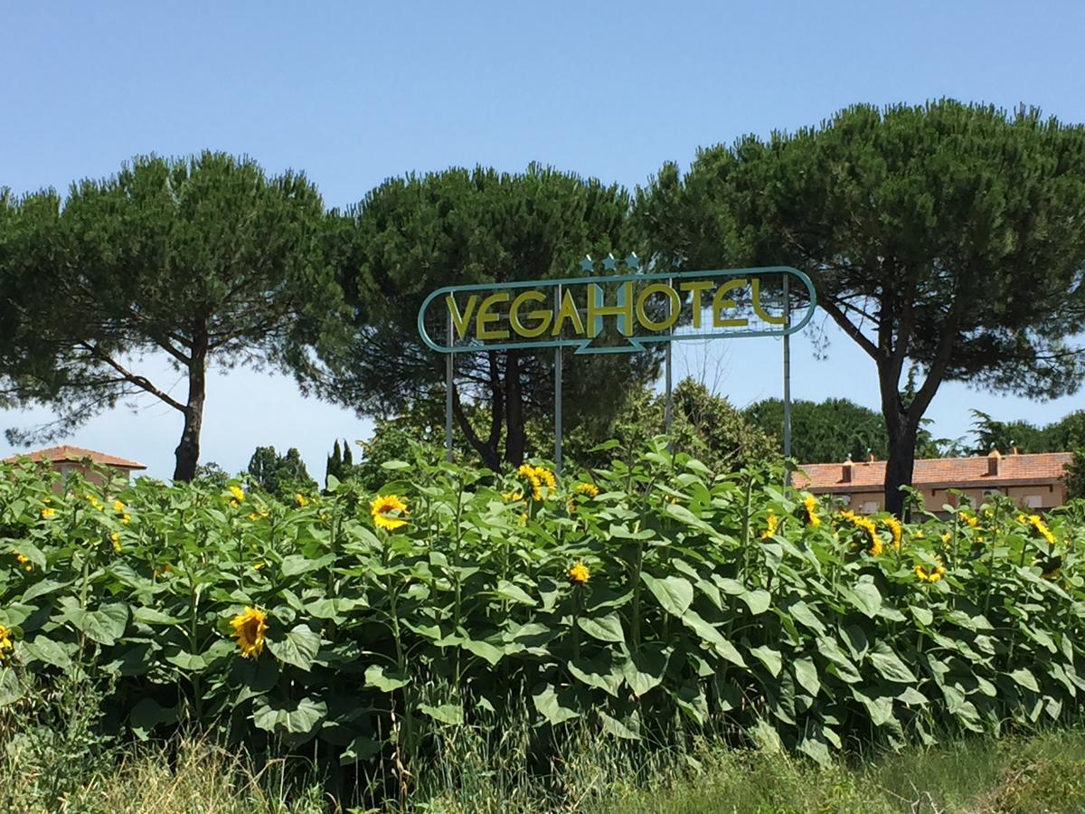 Hotel Vega เปรูจา ภายนอก รูปภาพ